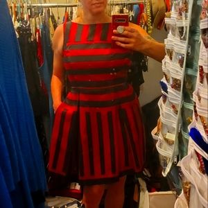 Like NEW Red/Black Shiny Striped Dress w/Pockets Sz 8 Melonie T